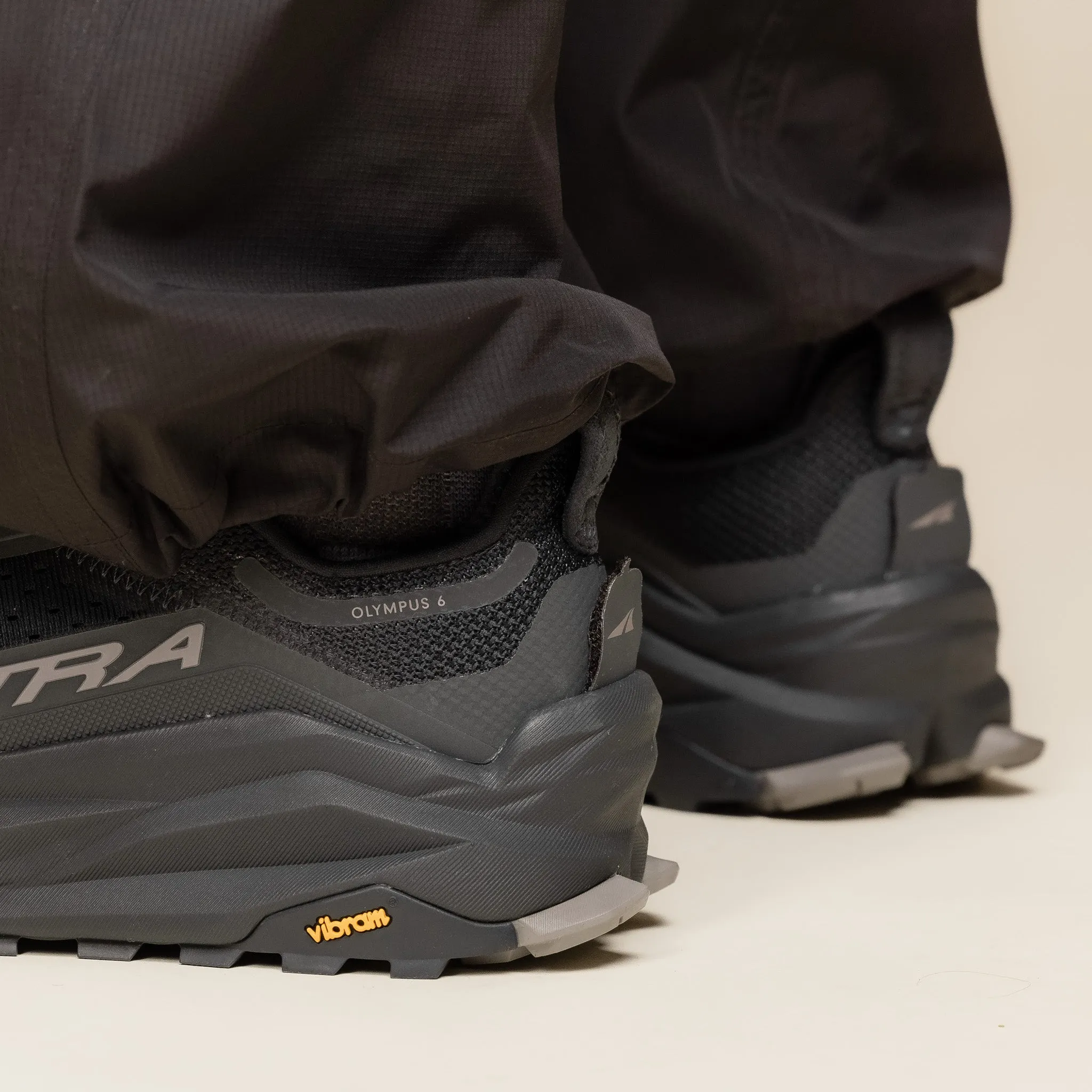 Altra - Olympus 6 Trail Shoe - Triple Black