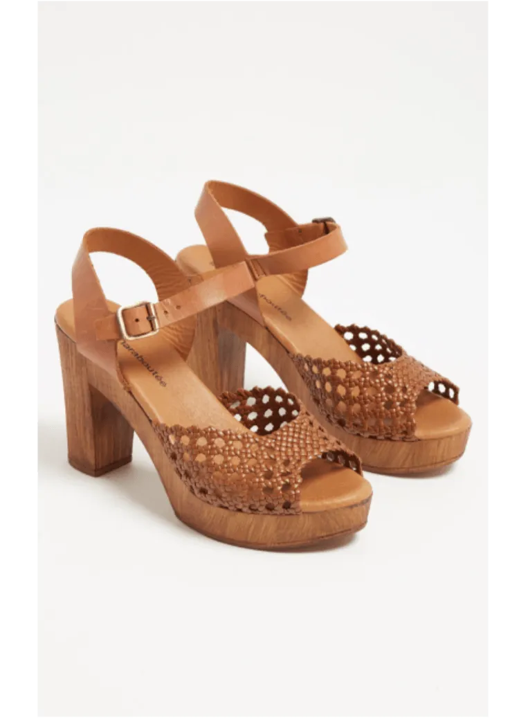BROWN HEELED SANDALS