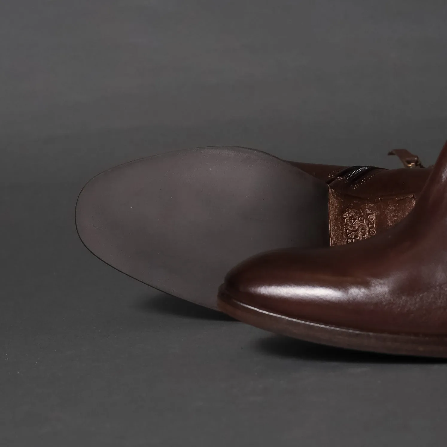 IDA01 Brown