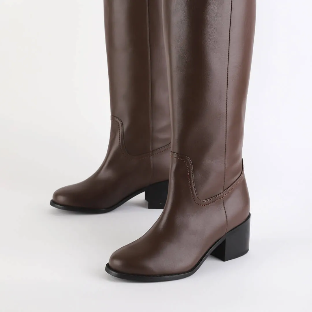 *UK size 13 - MAEVE - black leather, 5cm heels