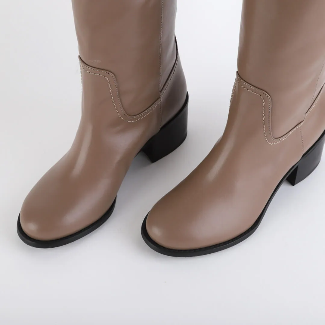 *UK size 13 - MAEVE - black leather, 5cm heels