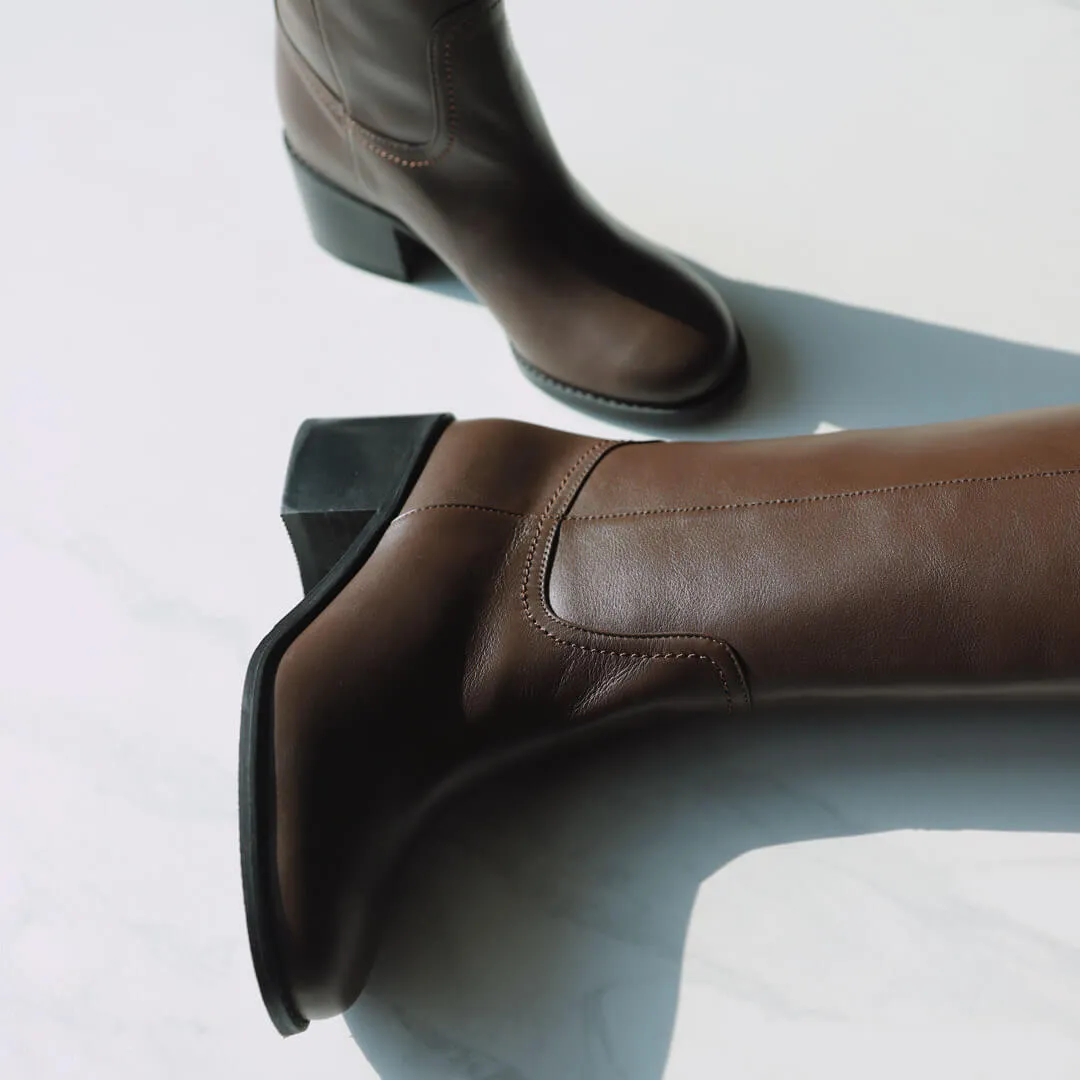 *UK size 13 - MAEVE - black leather, 5cm heels
