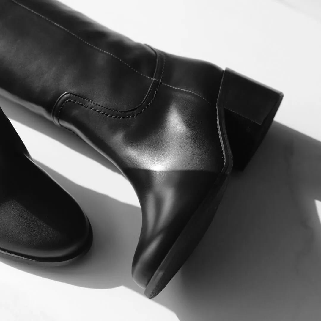 *UK size 13 - MAEVE - black leather, 5cm heels